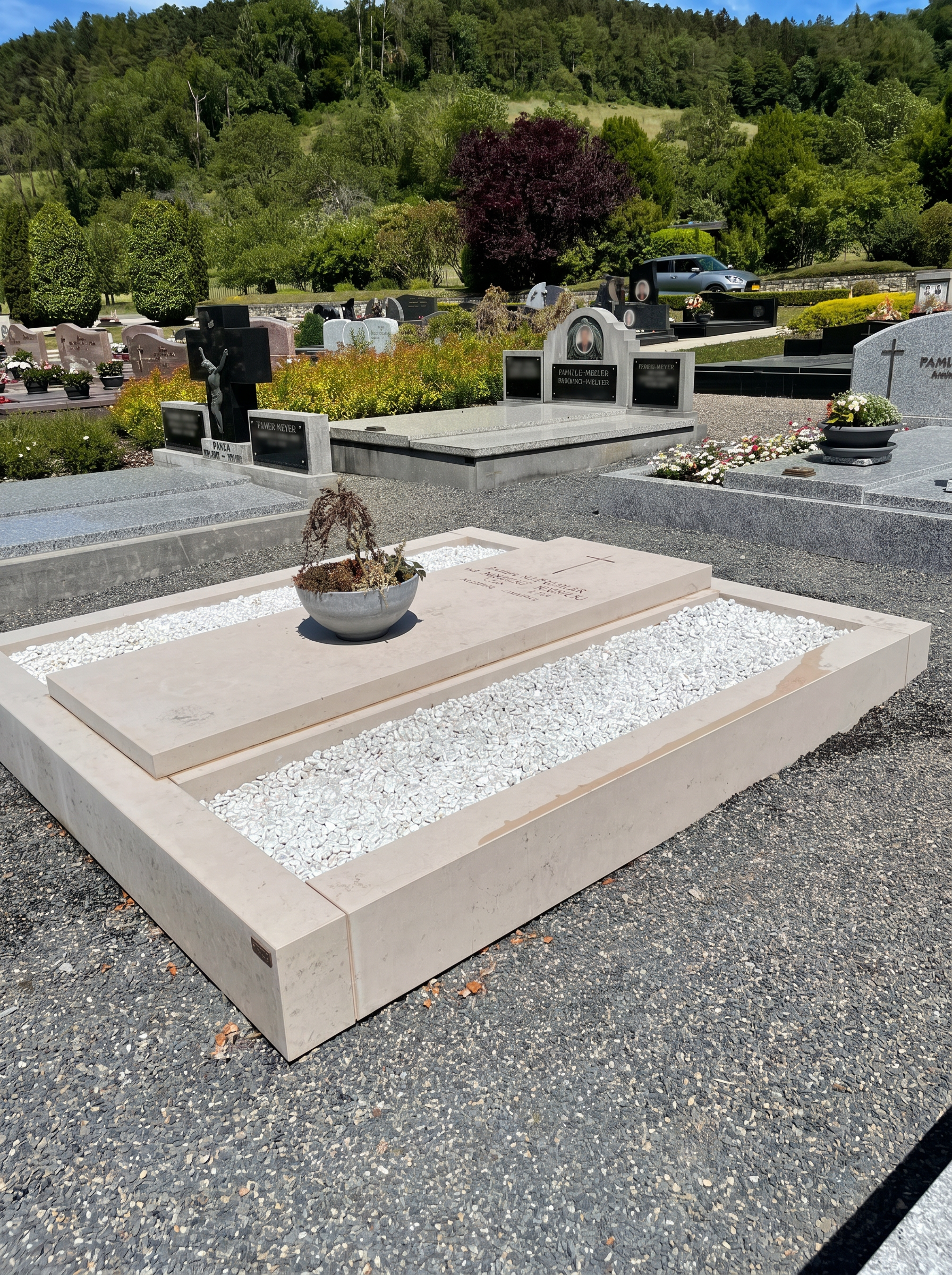 Sarcophage minéral clair